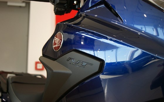 Neufahrzeug Honda NT1100 DCT Electronic Suspension - Bild 6