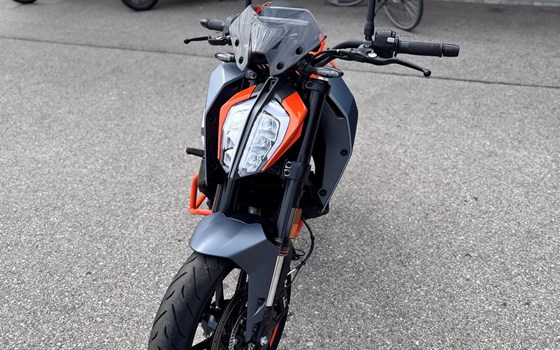 Gebrauchtmotorrad KTM 390 Duke - Bild 2 Gebrauchtmotorrad KTM 390 Duke - Bild 2