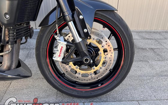 Gebrauchtmotorrad Triumph Speed Triple 1050 - Bild 15 Gebrauchtmotorrad Triumph Speed Triple 1050 - Bild 15
