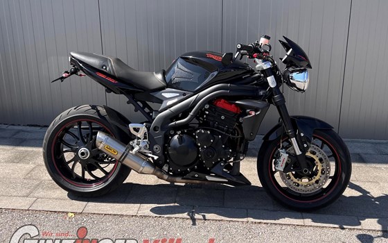Gebrauchtmotorrad Triumph Speed Triple 1050 - Bild 3 Gebrauchtmotorrad Triumph Speed Triple 1050 - Bild 3