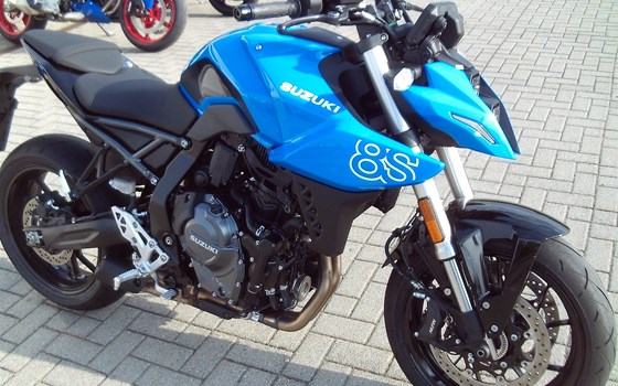 Gebrauchtmotorrad Suzuki GSX-8S - Bild 2