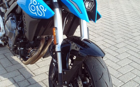 Gebrauchtmotorrad Suzuki GSX-8S - Bild 4