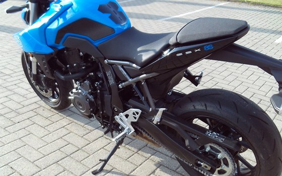 Gebrauchtmotorrad Suzuki GSX-8S - Bild 6