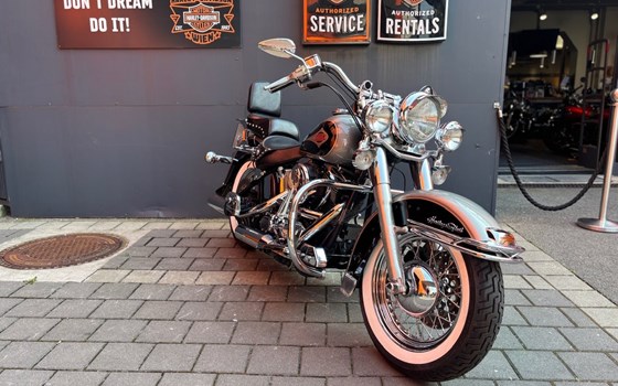 Gebrauchtmotorrad Harley-Davidson Softail Heritage Classic FLSTC - Bild 1 Gebrauchtmotorrad Harley-Davidson Softail Heritage Classic FLSTC - Bild 1
