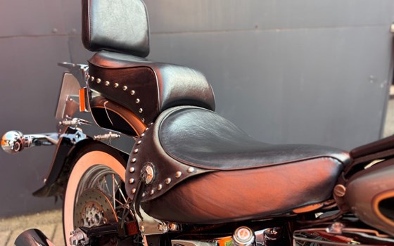 Gebrauchtmotorrad Harley-Davidson Softail Heritage Classic FLSTC - Bild 10 Gebrauchtmotorrad Harley-Davidson Softail Heritage Classic FLSTC - Bild 10