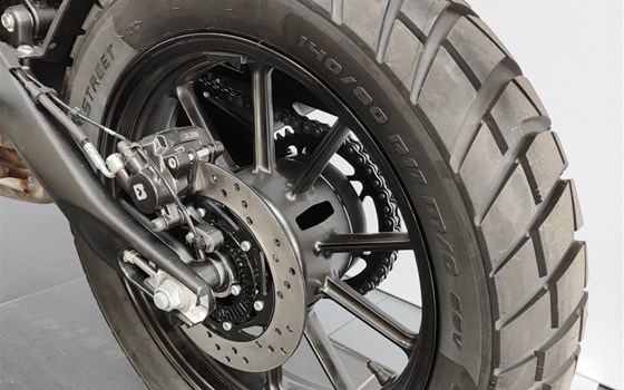 Gebrauchtmotorrad Triumph Scrambler 400 X - Bild 6