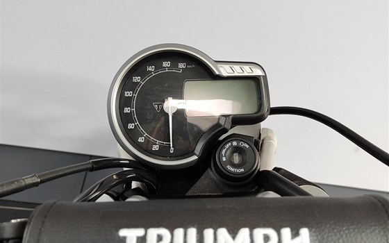 Gebrauchtmotorrad Triumph Scrambler 400 X - Bild 8 Gebrauchtmotorrad Triumph Scrambler 400 X - Bild 8