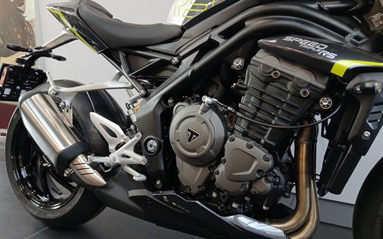 Neufahrzeug Triumph Speed Triple 1200 RS - Bild 9 Neufahrzeug Triumph Speed Triple 1200 RS - Bild 9