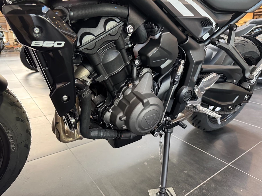 Angebot Triumph Trident 660 Bild 9: Angebot Triumph Trident 660