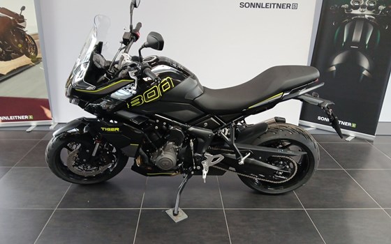 Gebrauchtmotorrad Triumph Tiger Sport 800 - Bild 1 Gebrauchtmotorrad Triumph Tiger Sport 800 - Bild 1