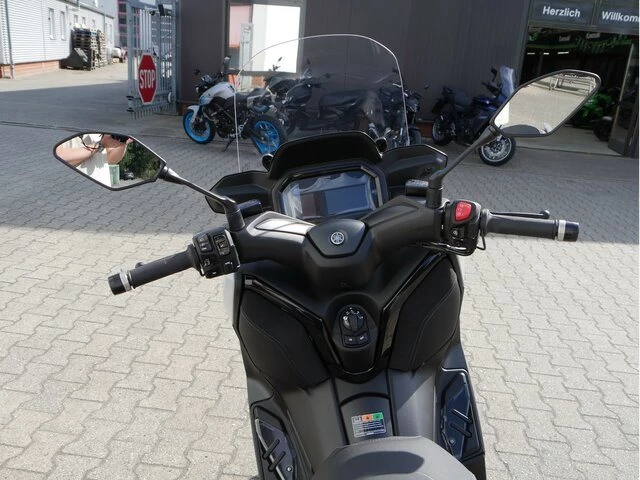 Angebot Yamaha XMAX 125 Tech MAX+ Bild 14: Angebot Yamaha XMAX 125 Tech MAX+