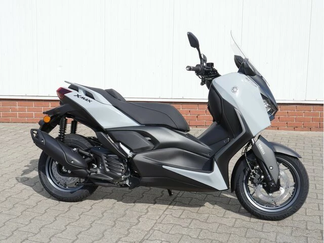 Angebot Yamaha XMAX 125 Tech MAX+ Bild 3: Angebot Yamaha XMAX 125 Tech MAX+
