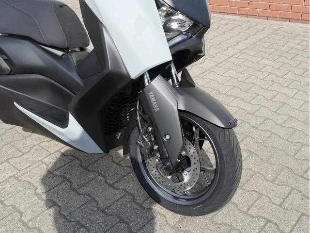 Angebot Yamaha XMAX 125 Tech MAX+ Bild 4: Angebot Yamaha XMAX 125 Tech MAX+