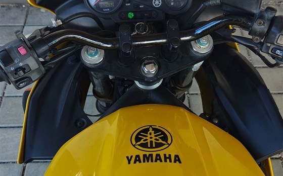 Gebrauchtmotorrad Yamaha FZS 1000 Fazer - Bild 11 Gebrauchtmotorrad Yamaha FZS 1000 Fazer - Bild 11
