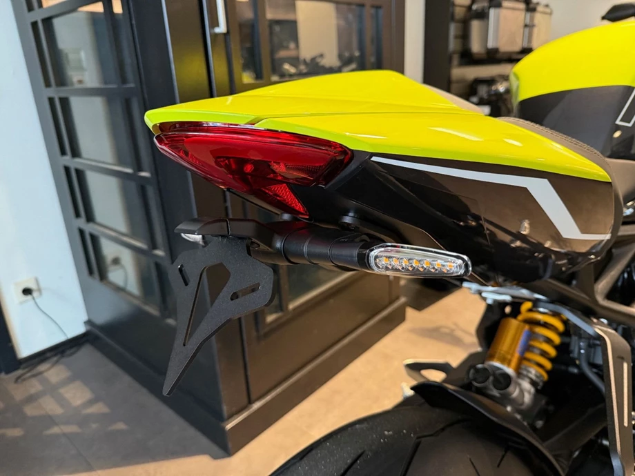 Angebot Triumph Speed Triple 1200 RX Bild 4: Angebot Triumph Speed Triple 1200 RX