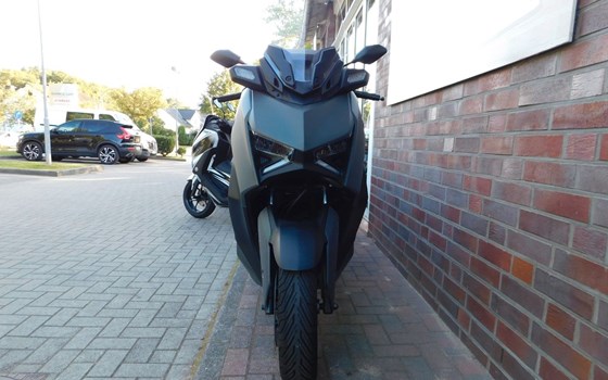 Gebrauchtmotorrad Yamaha XMAX 125 - Bild 3