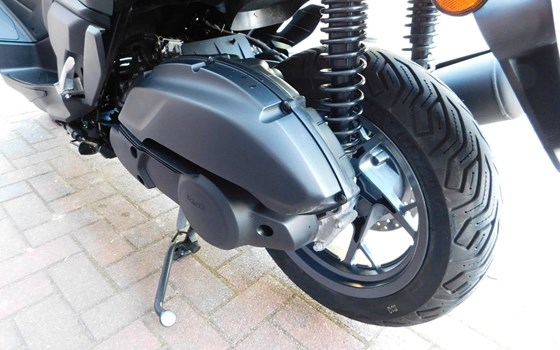 Gebrauchtmotorrad Yamaha XMAX 125 - Bild 8