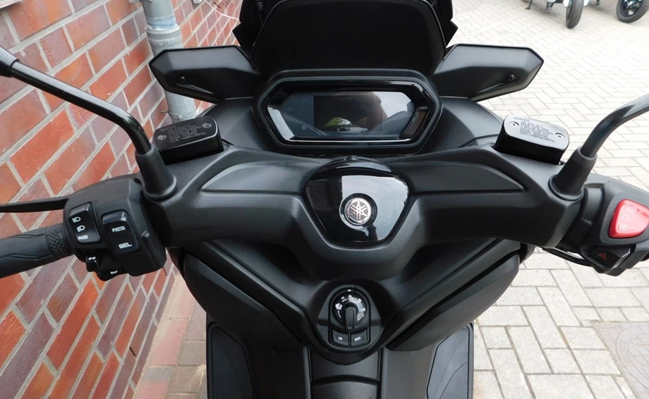 Angebot Yamaha XMAX 300 Bild 11: Angebot Yamaha XMAX 300