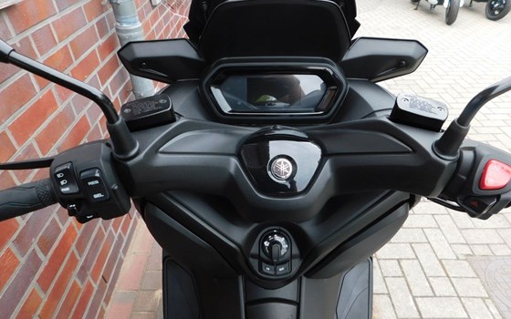 Gebrauchtmotorrad Yamaha XMAX 300 - Bild 11