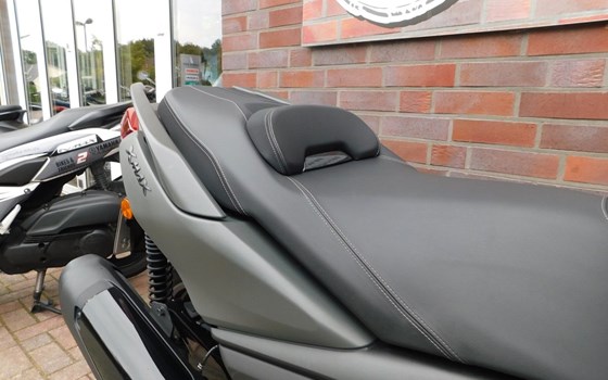 Gebrauchtmotorrad Yamaha XMAX 300 - Bild 15