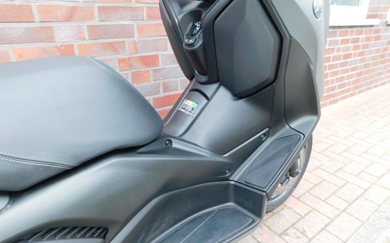 Gebrauchtmotorrad Yamaha XMAX 300 - Bild 17
