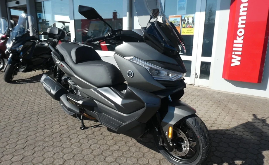 Angebot Voge SR4 350 LUXURY Bild 2: Angebot Voge SR4 350 LUXURY