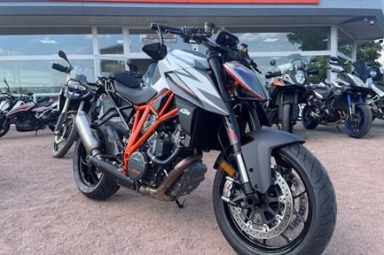 KTM 1290 Super Duke R