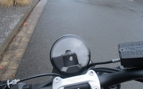 Gebrauchtmotorrad Triumph Trident 660 - Bild 10