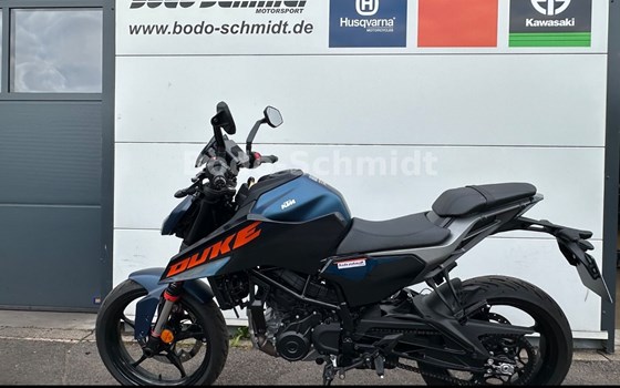 Neufahrzeug KTM 125 Duke - Bild 3