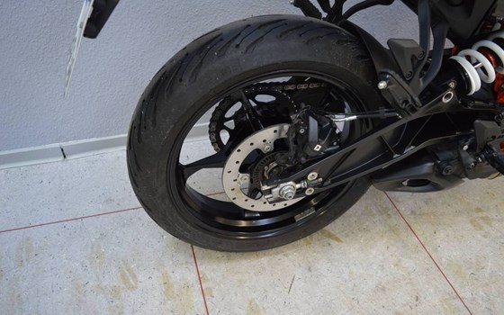 Gebrauchtmotorrad KTM 390 Duke - Bild 4