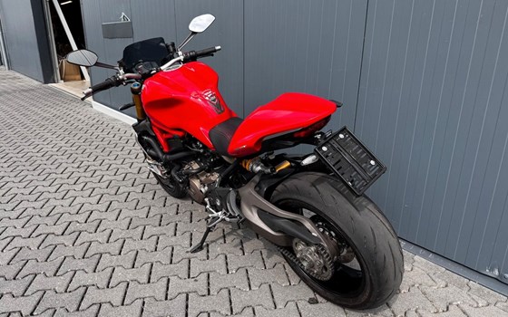 Gebrauchtmotorrad Ducati Monster 1200 S - Bild 8