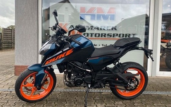 Neufahrzeug KTM 125 Duke - Bild 1