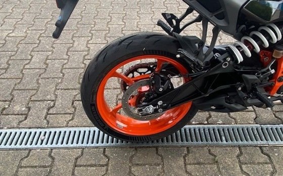 Neufahrzeug KTM 390 Duke - Bild 8