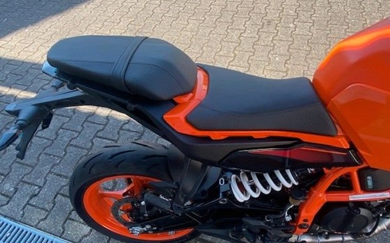 Neufahrzeug KTM 390 Duke - Bild 8