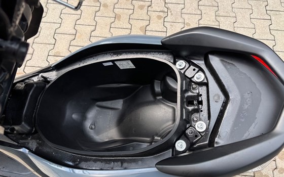 Gebrauchtmotorrad Yamaha NMAX 125 - Bild 11