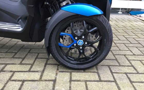 Neufahrzeug Piaggio MP3 310 Sport - Bild 10