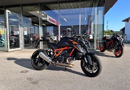 Gebrauchte KTM 1390 Super Duke R EVO Gebrauchte KTM 1390 Super Duke R EVO