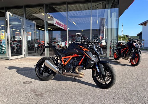 KTM 1390 Super Duke R EVO