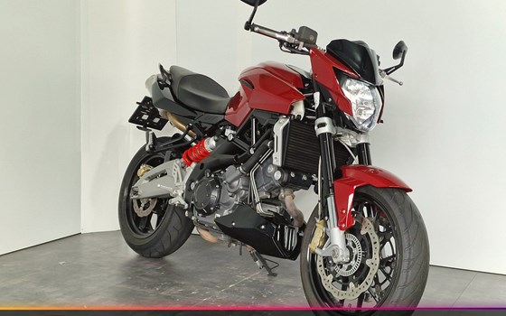 Gebrauchtmotorrad Aprilia SL 750 Shiver Factory - Bild 1 Gebrauchtmotorrad Aprilia SL 750 Shiver Factory - Bild 1
