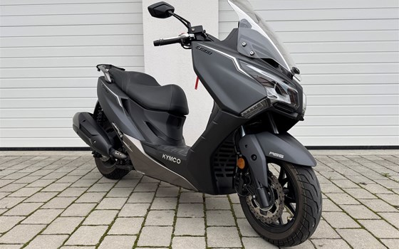Gebrauchtmotorrad Kymco X-Town CT 300i ABS - Bild 1