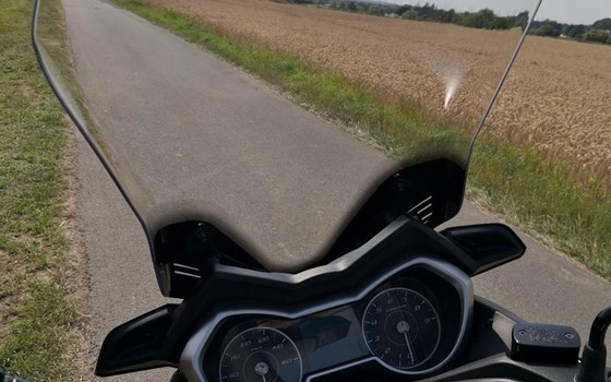 Gebrauchtmotorrad Yamaha XMAX 300 - Bild 3