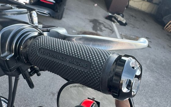 Gebrauchtmotorrad Harley-Davidson Softail Blackline FXS - Bild 12 Gebrauchtmotorrad Harley-Davidson Softail Blackline FXS - Bild 12