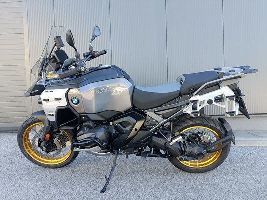 BMW R 1300 GS Adventure (black-storm metallic) - Bild 2