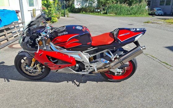 Gebrauchtmotorrad Aprilia RSV 1000 R (RSV Mille R) - Bild 5 Gebrauchtmotorrad Aprilia RSV 1000 R (RSV Mille R) - Bild 5
