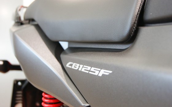 Neufahrzeug Honda CB125F - Bild 4