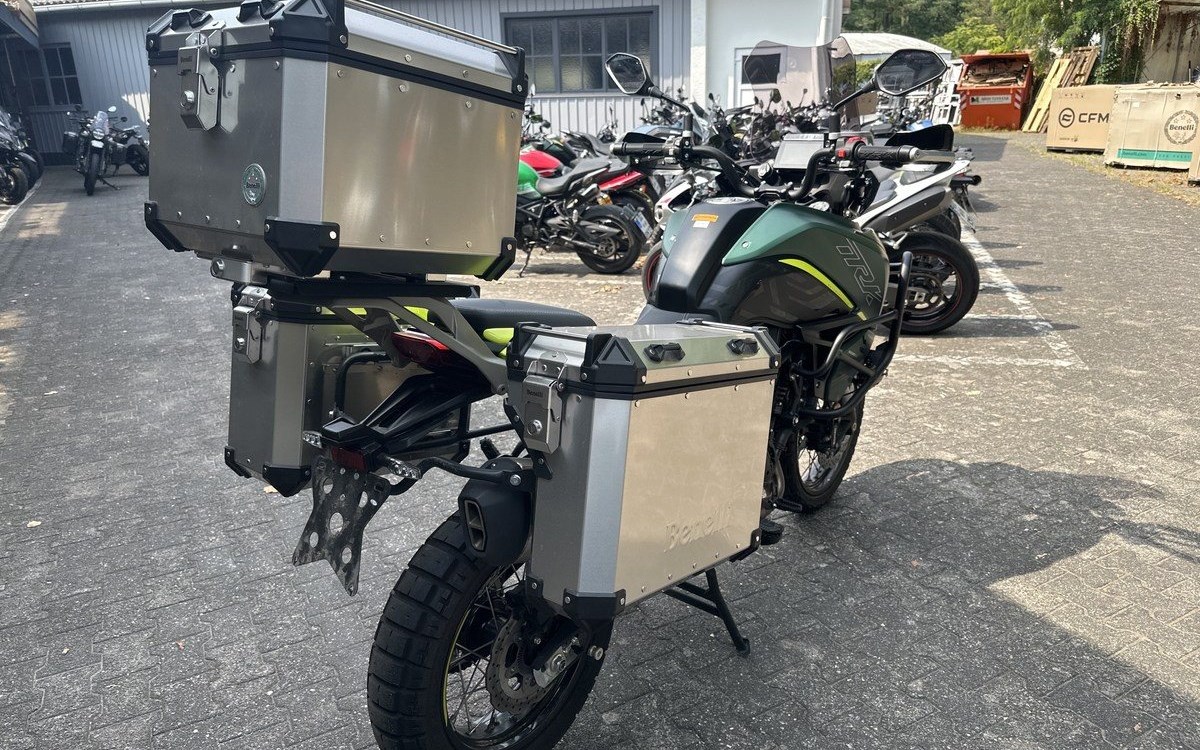 Zum Vergrößern bitte anklicken! Angebot Benelli TRK 702 X