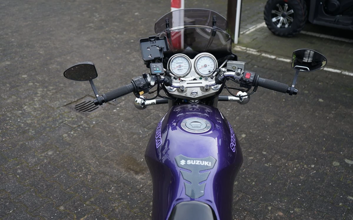 Zum Vergrößern bitte anklicken! Angebot Suzuki VX 800