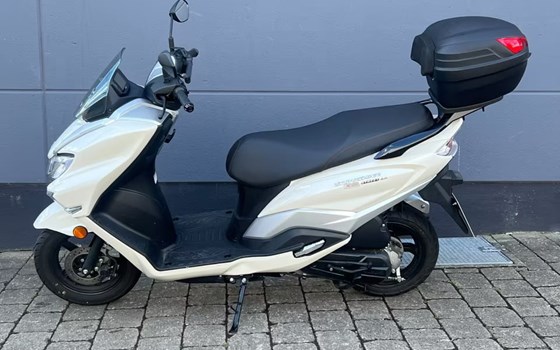 Gebrauchtmotorrad Suzuki Burgman Street 125EX - Bild 1