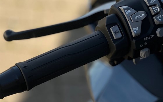 Gebrauchtmotorrad Kawasaki Ninja 1100SX - Bild 6