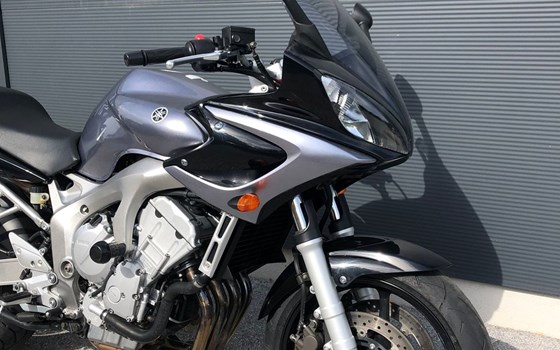 Gebrauchtmotorrad Yamaha FZ6 Fazer - Bild 4 Gebrauchtmotorrad Yamaha FZ6 Fazer - Bild 4